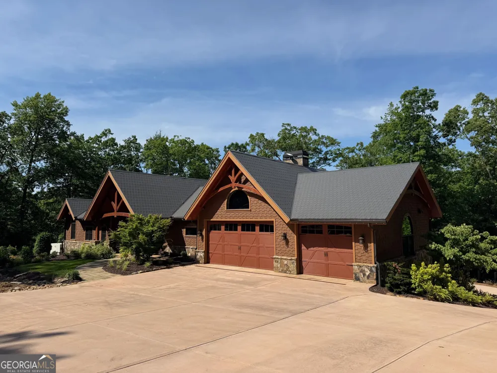 120 Richard Bong DR Clayton, GA 30525