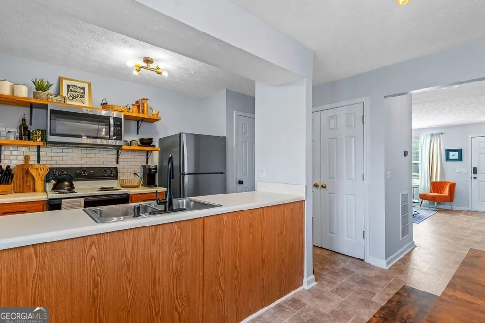1327 Hollenbeck LN Riverdale, GA 30296