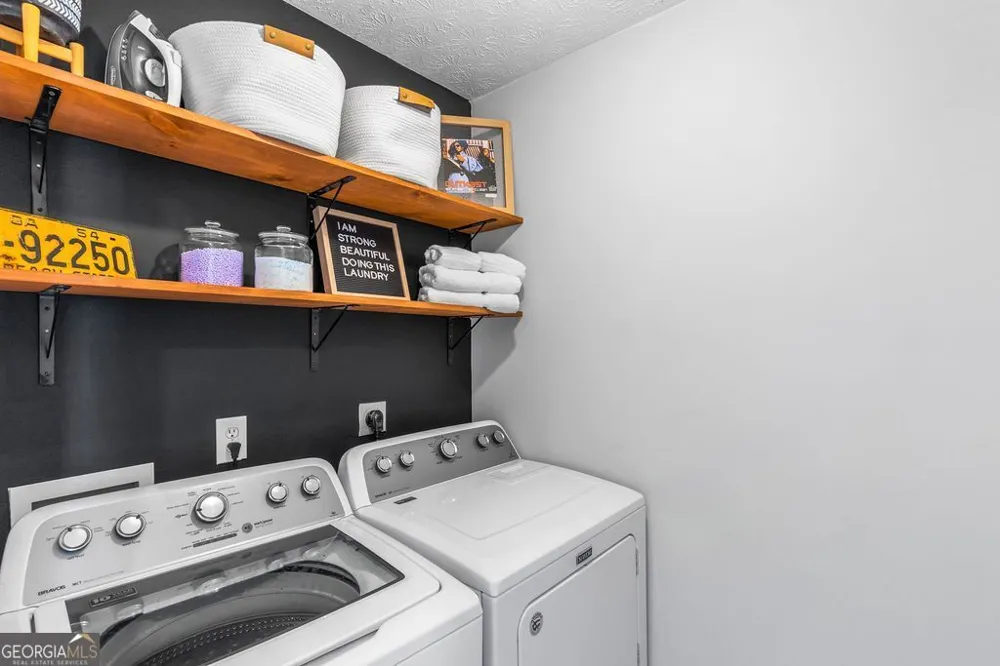 1327 Hollenbeck LN Riverdale, GA 30296