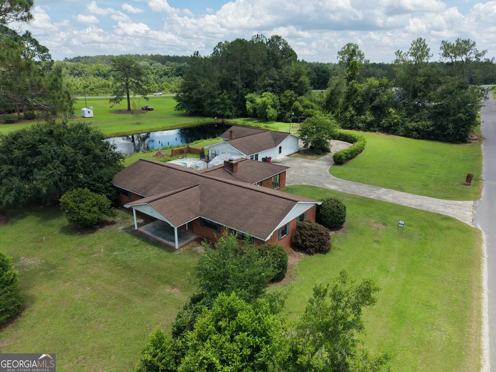 338 Lakeview DR Baxley, GA 31513