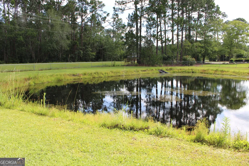 338 Lakeview DR Baxley, GA 31513