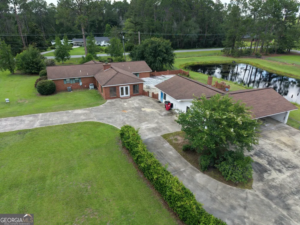 338 Lakeview DR Baxley, GA 31513