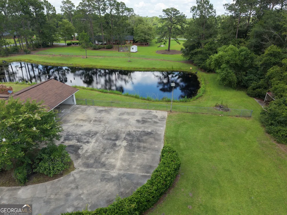 338 Lakeview DR Baxley, GA 31513