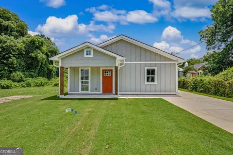 411 Hardy AVE SW