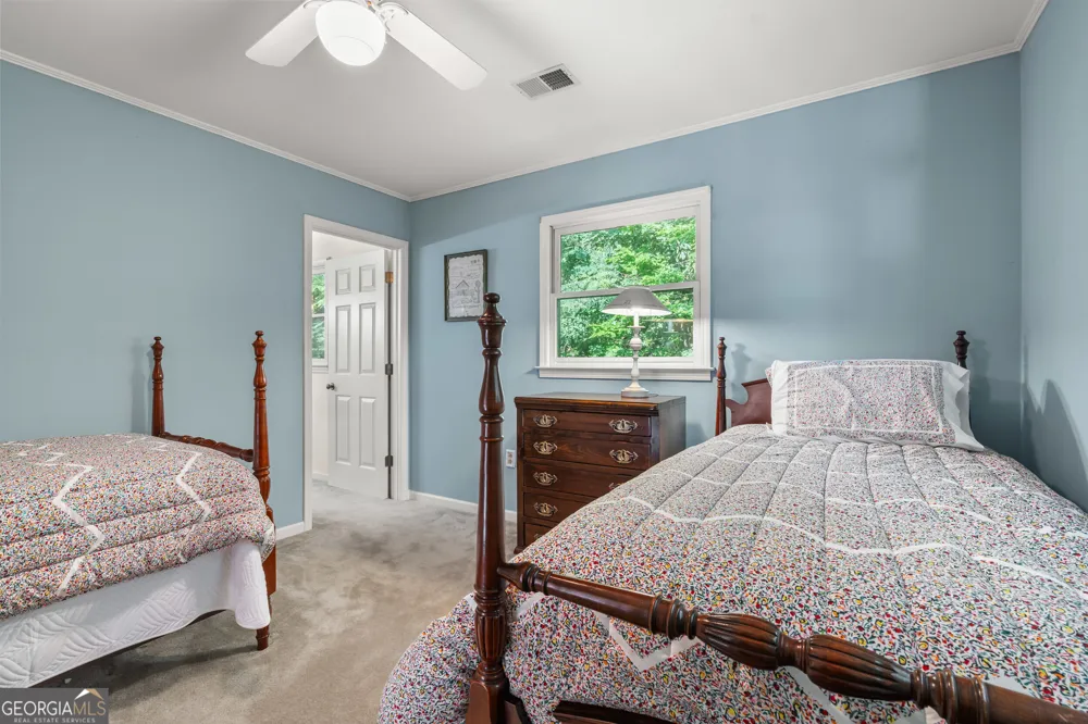614 Charmont DR Tiger, GA 30576