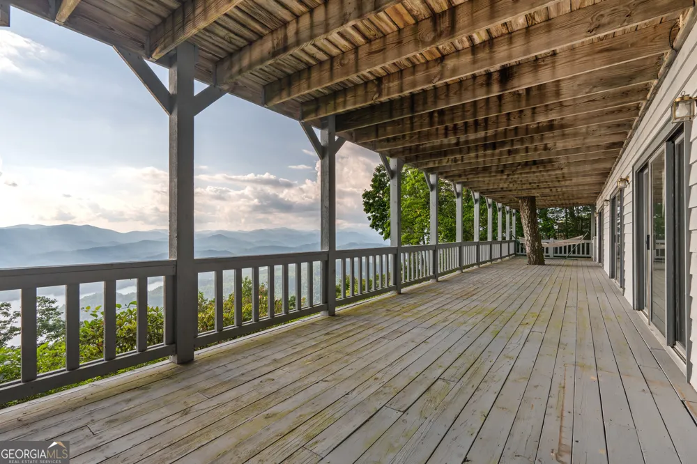 614 Charmont DR Tiger, GA 30576