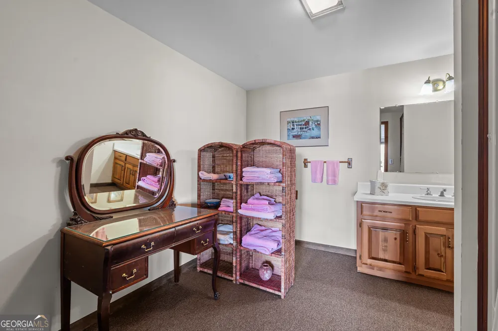 614 Charmont DR Tiger, GA 30576
