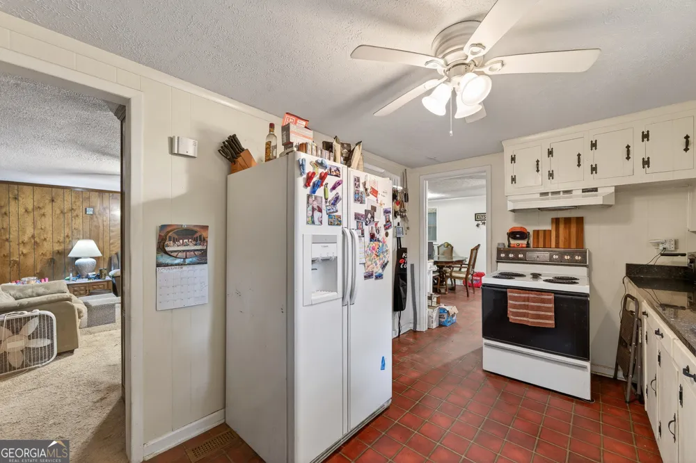 4399 Highway 411 NE Rydal, GA 30171