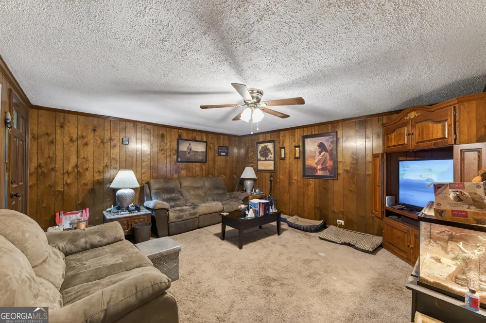 4399 Highway 411 NE Rydal, GA 30171