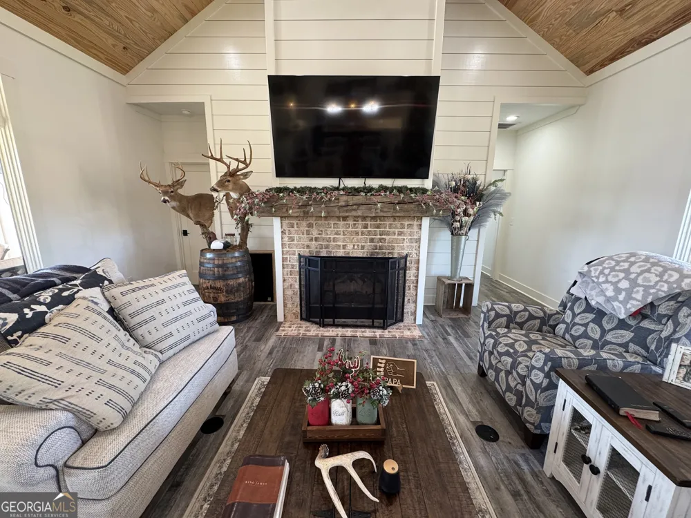 1665 Walke Dairy RD Dublin, GA 31021