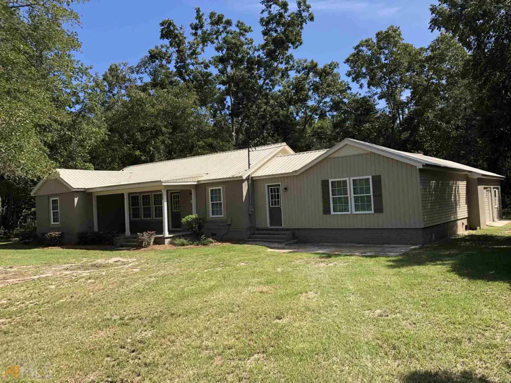 7844 Burkhalter RD Statesboro, GA 30458