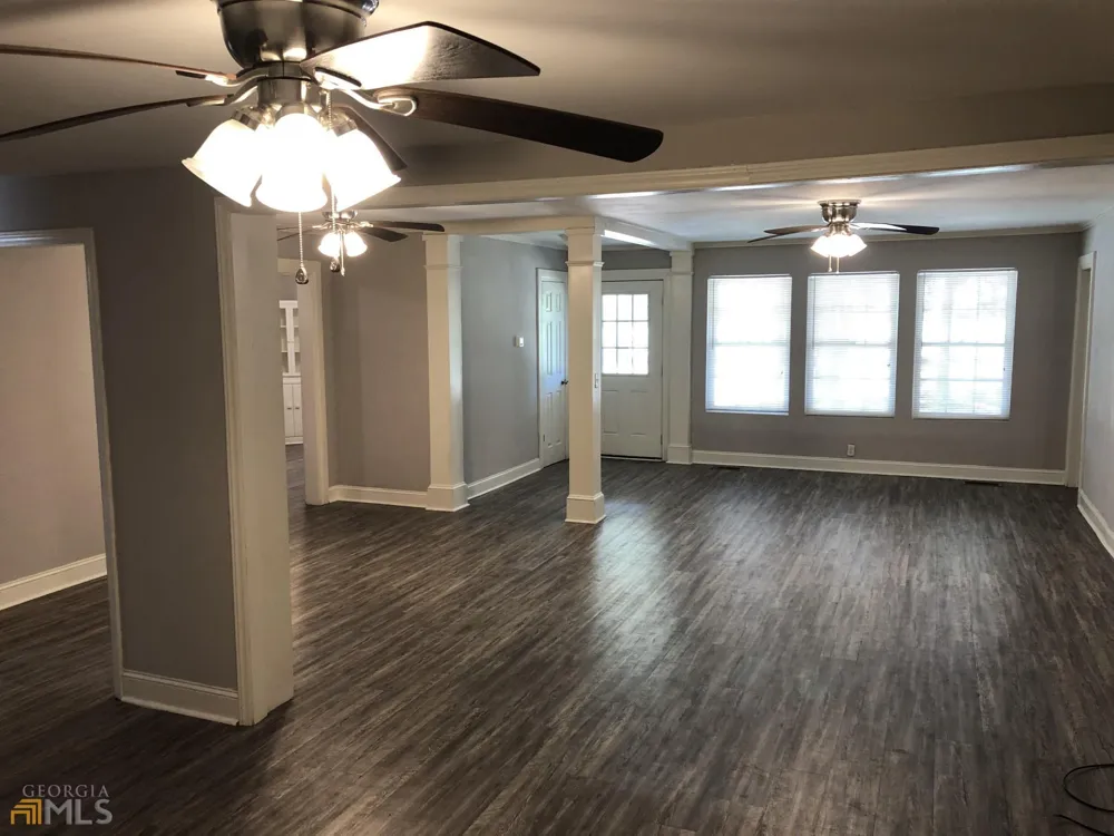 7844 Burkhalter RD Statesboro, GA 30458