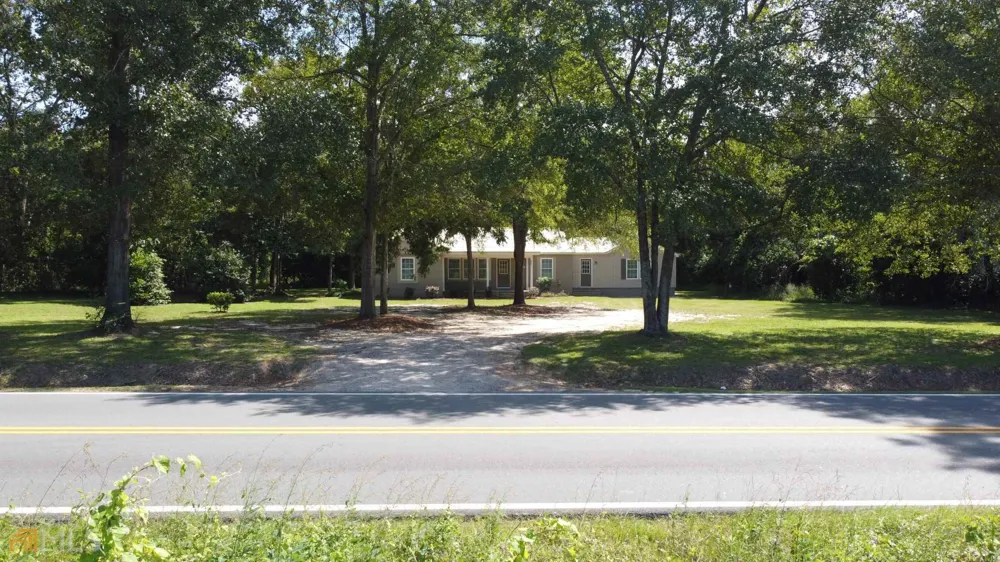 7844 Burkhalter RD Statesboro, GA 30458