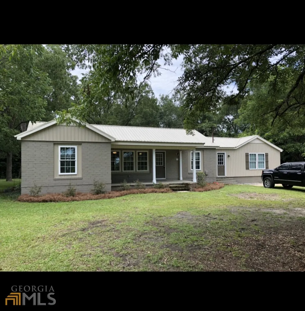 7844 Burkhalter RD Statesboro, GA 30458