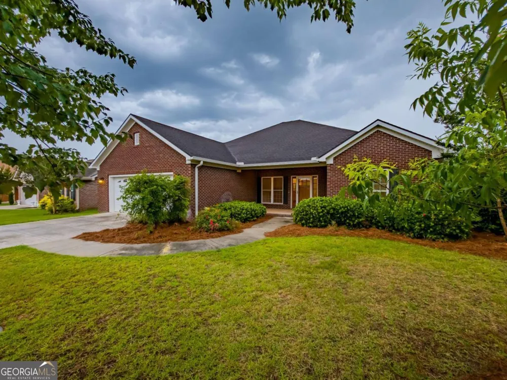 536 Osprey CIR Tifton, GA 31793