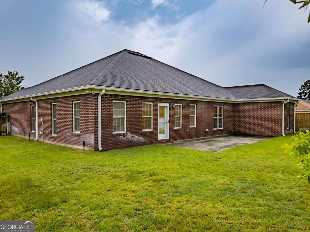 536 Osprey CIR Tifton, GA 31793