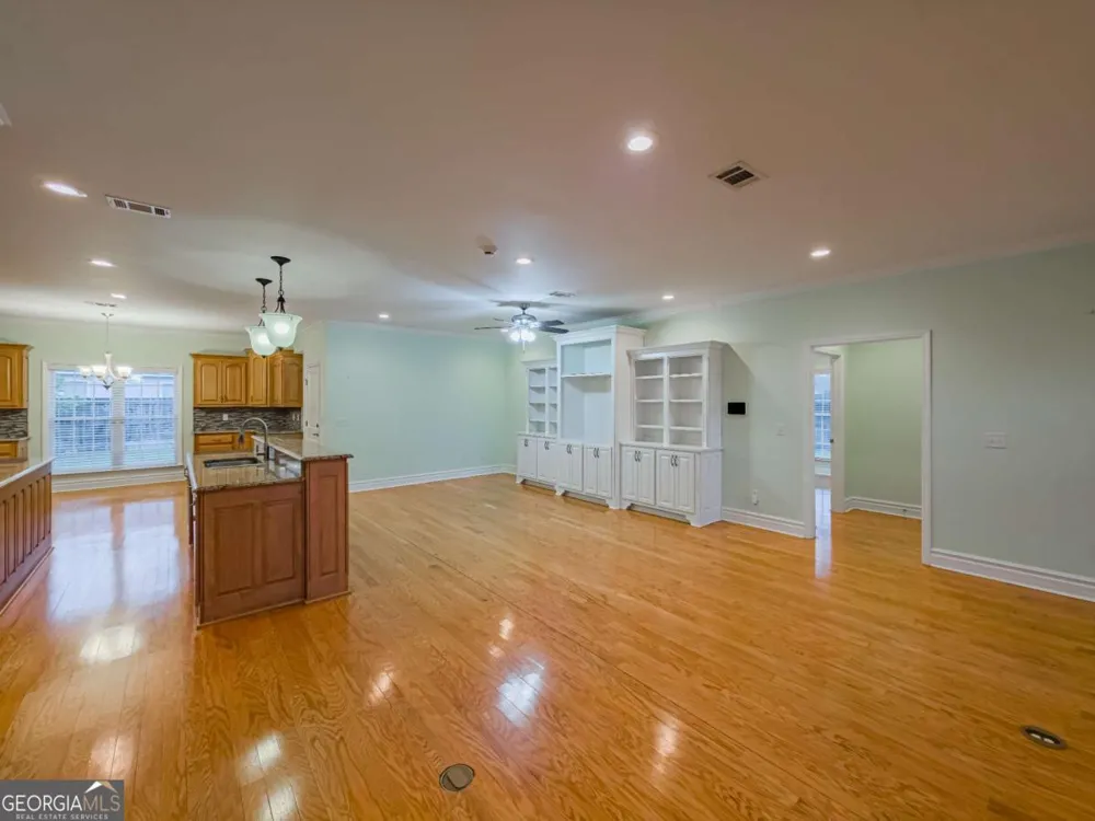 536 Osprey CIR Tifton, GA 31793