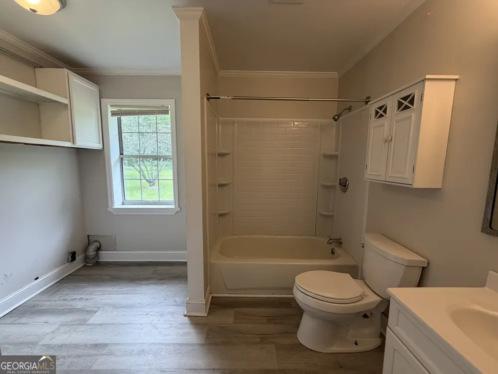 1954 Whiteoak RD Thomson, GA 30824
