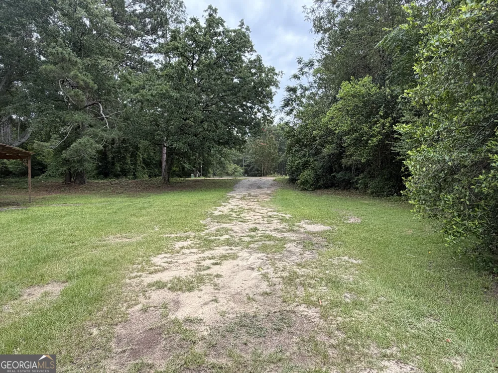 1954 Whiteoak RD Thomson, GA 30824