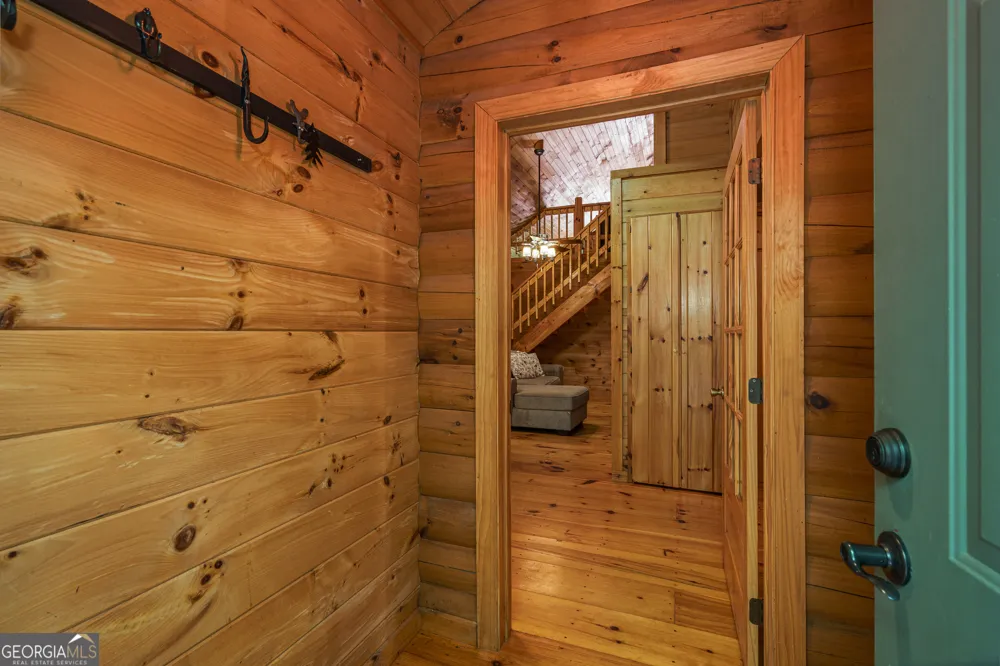 211 Red Oak Forest LN Murphy, NC 28906