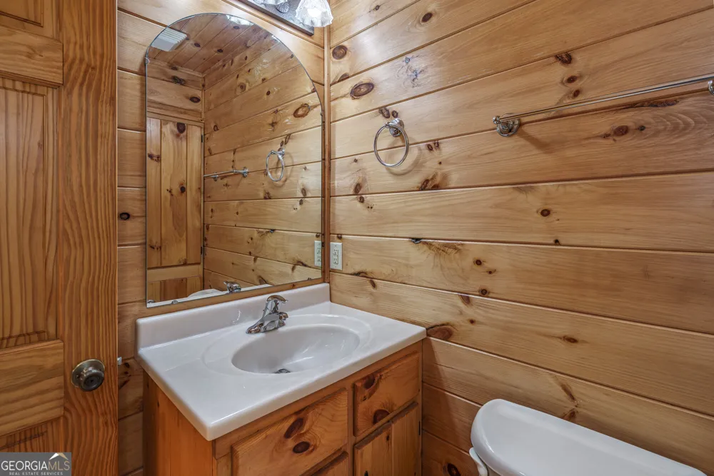 211 Red Oak Forest LN Murphy, NC 28906