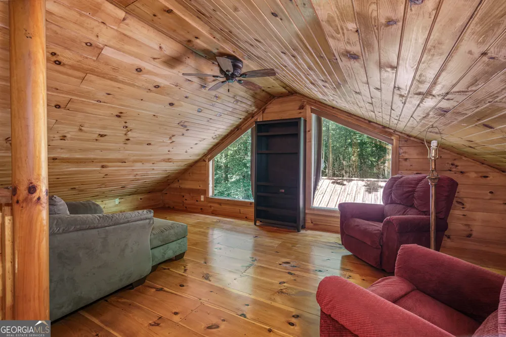 211 Red Oak Forest LN Murphy, NC 28906