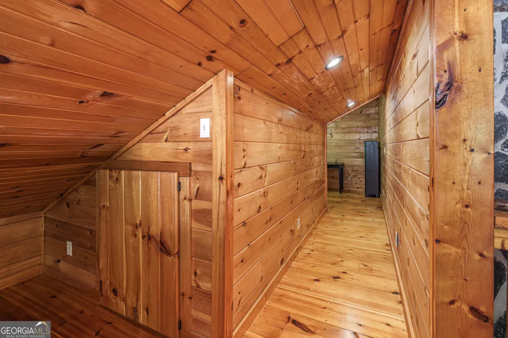 211 Red Oak Forest LN Murphy, NC 28906