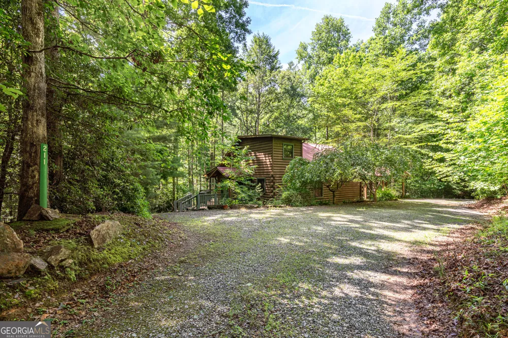 211 Red Oak Forest LN Murphy, NC 28906