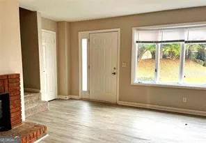 136 Old Ferry WAY Roswell, GA 30076