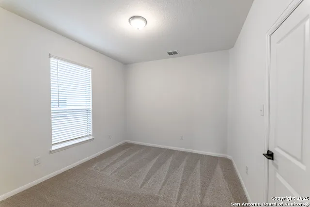 162 Ednie Ln Mico, TX 78066