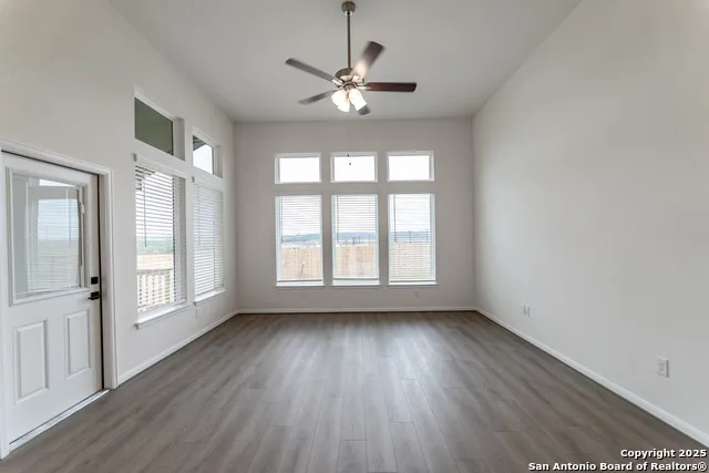 162 Ednie Ln Mico, TX 78066
