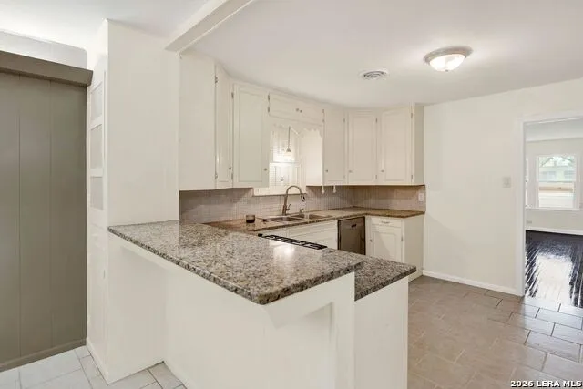 801 26TH ST Hondo, TX 78861
