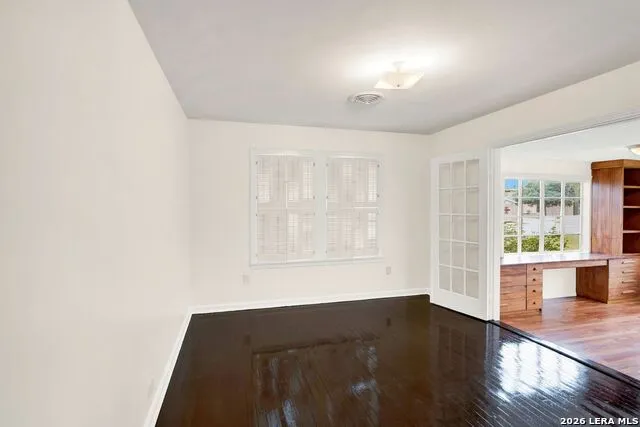 801 26TH ST Hondo, TX 78861