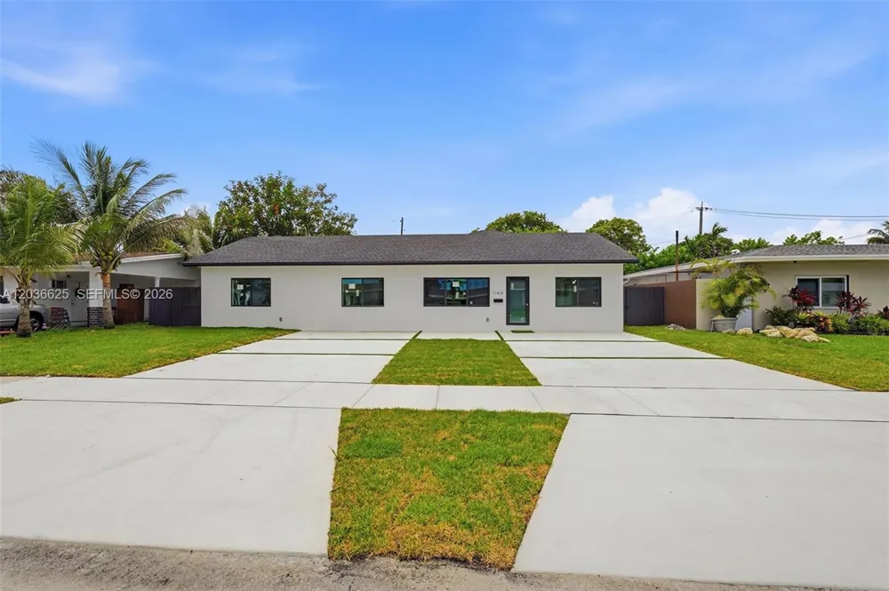 1140 NE 201st Ter Miami, FL 33179