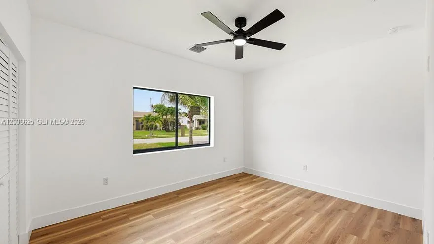 1140 NE 201st Ter Miami, FL 33179