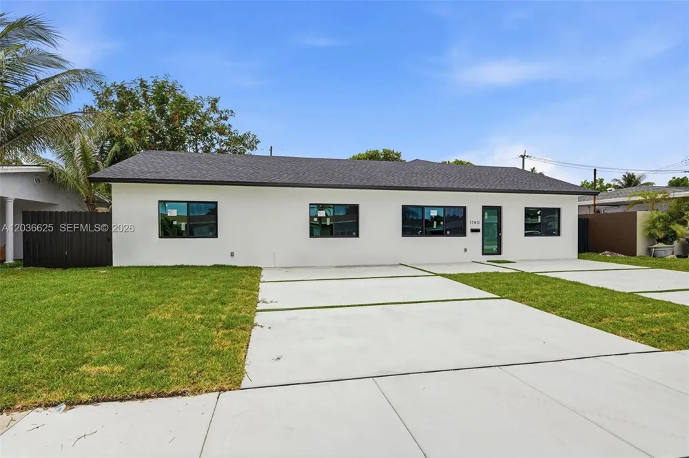 1140 NE 201st Ter Miami, FL 33179