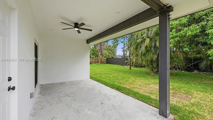 1140 NE 201st Ter Miami, FL 33179