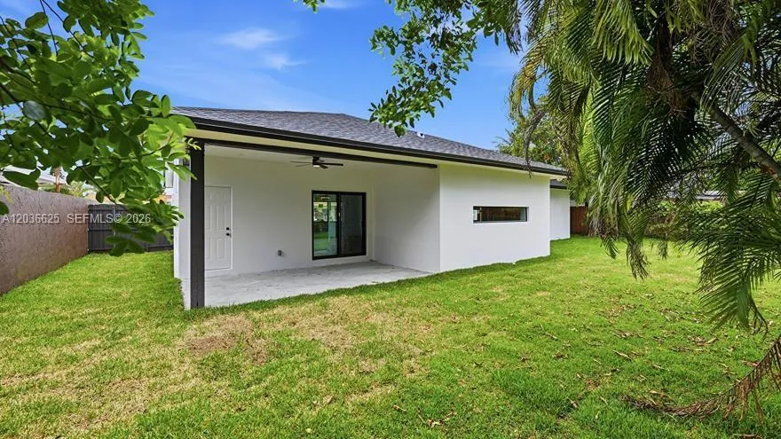 1140 NE 201st Ter Miami, FL 33179
