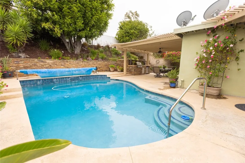 26581 Otay Circle Mission Viejo, CA 92691