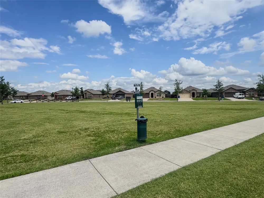 801 Meadow Creek Lane Josephine, TX 75189
