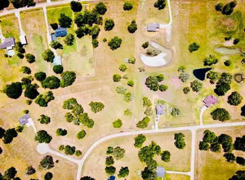352 Horse Shoe Trail