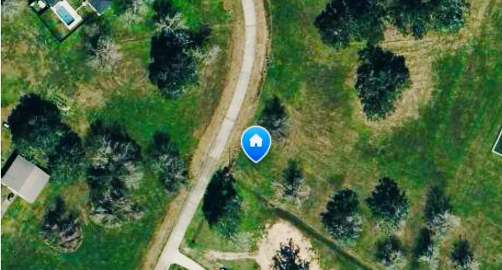 352 Horse Shoe Trail Angleton, TX 77515