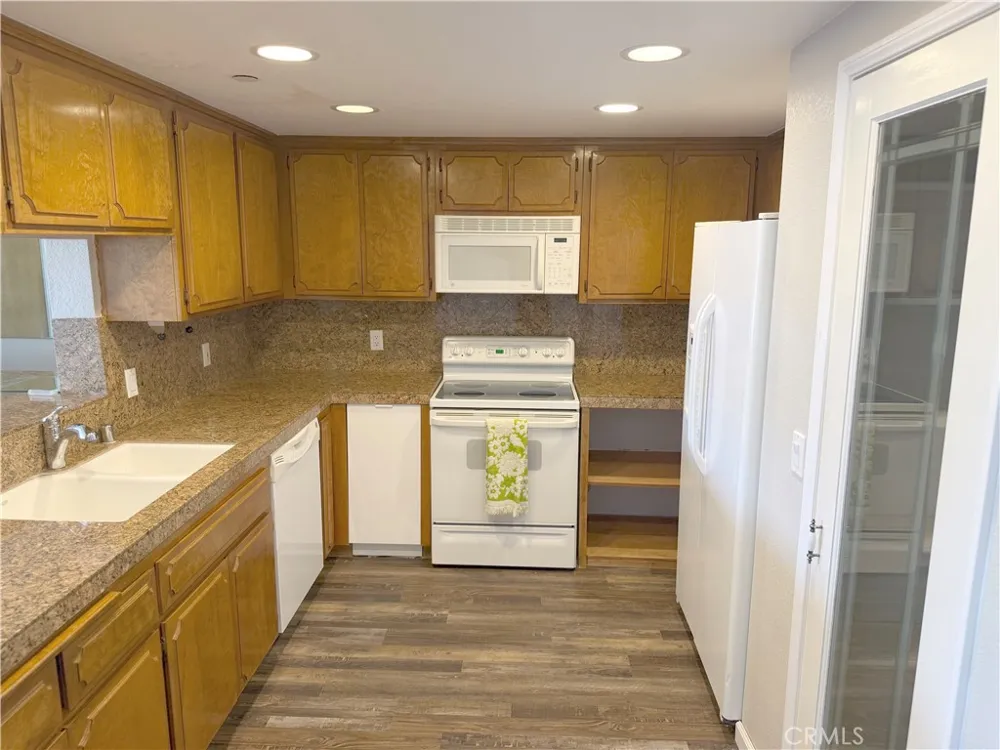 22570 Bass #7 Canyon Lake, CA 92587