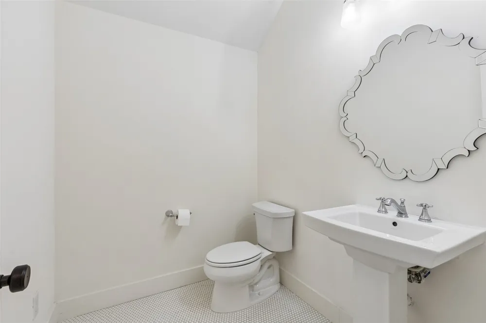 7025 County Road 202 McKinney, TX 75071