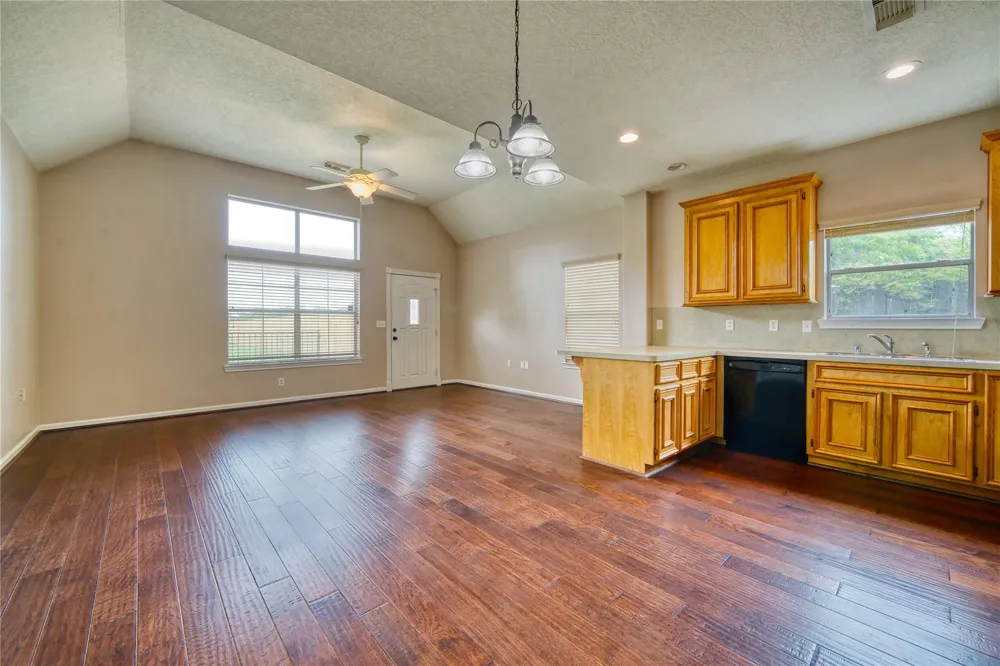770 Hunt Road #314 Baytown, TX 77521