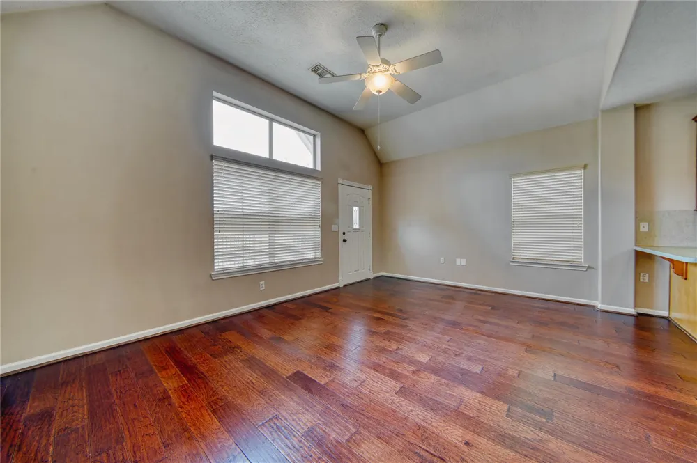 770 Hunt Road #314 Baytown, TX 77521