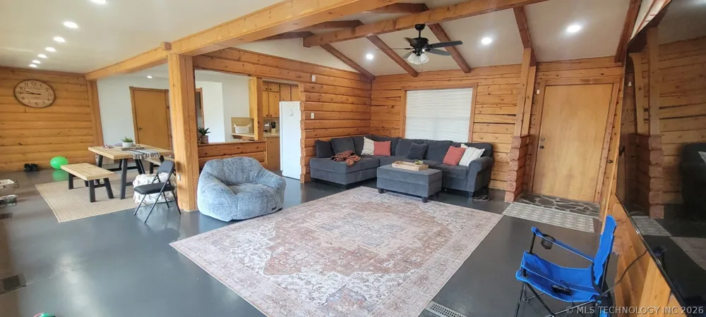 424338 E 1168 Eufaula, OK 74432