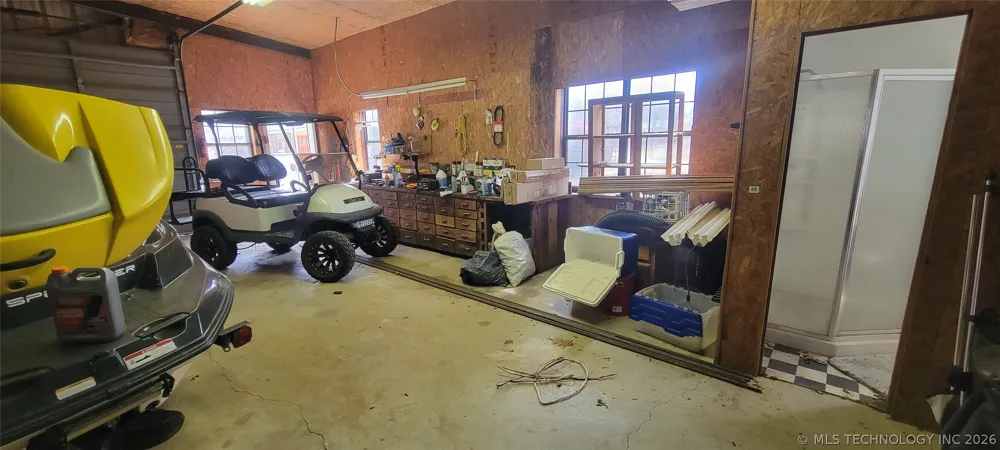 424338 E 1168 Eufaula, OK 74432