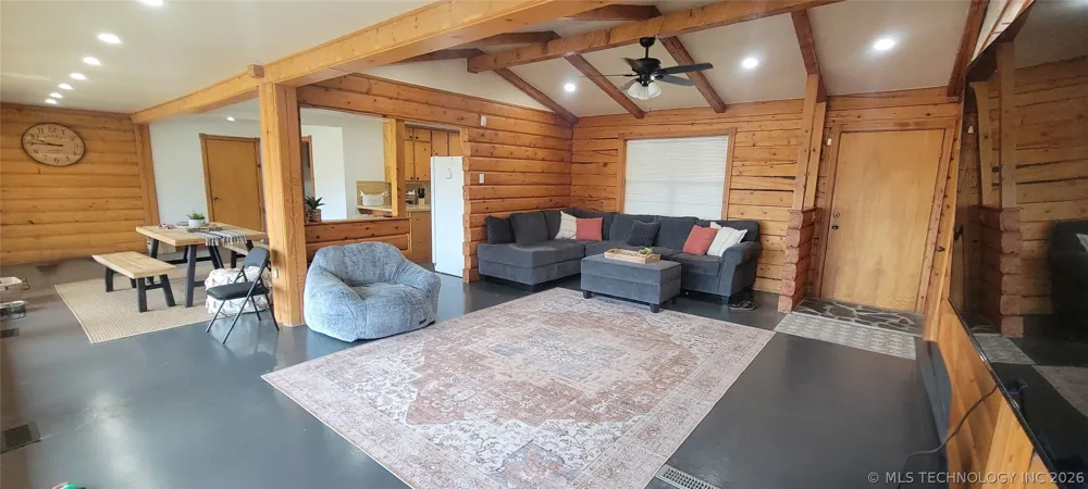 424338 E 1168 Eufaula, OK 74432
