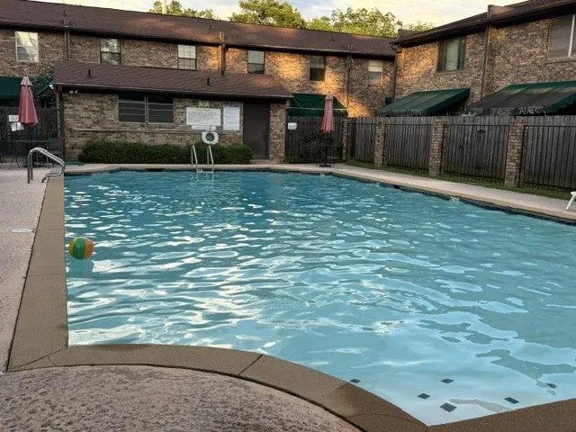 1820 E Kings Highway #247 Shreveport, LA 71105